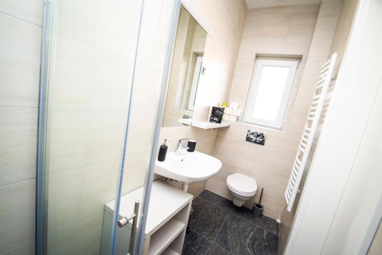 Apartmani Sterija Novi Sad Exterior foto