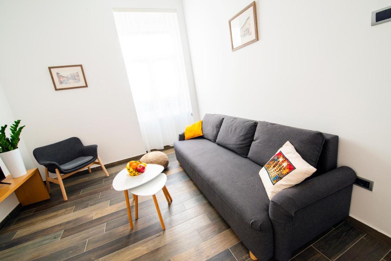 Apartmani Sterija Novi Sad Exterior foto